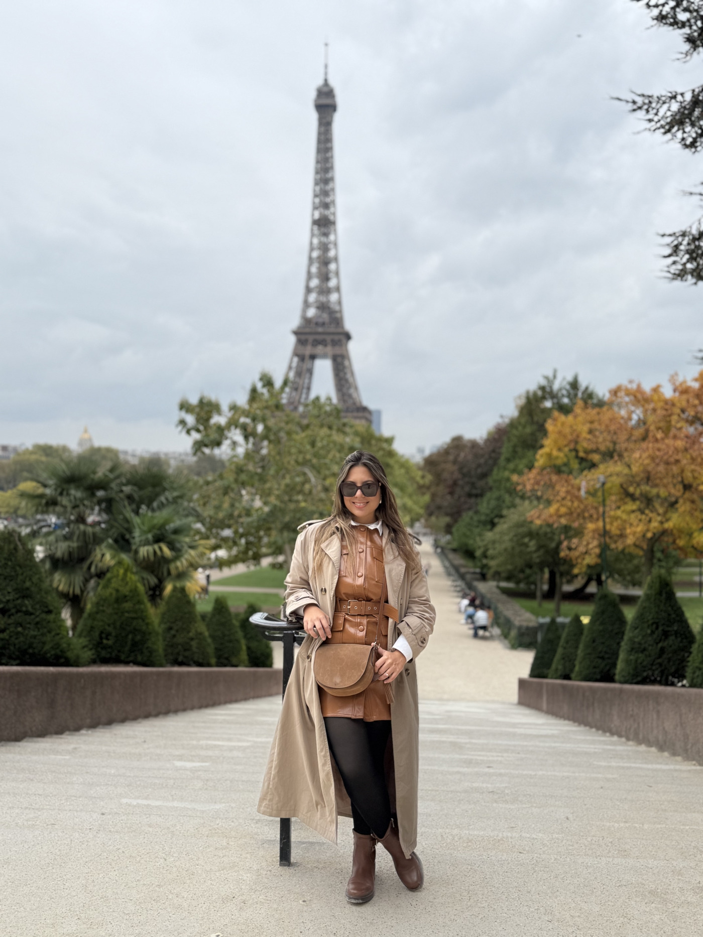 Amanda, founder of Adel Roteiros, in Paris